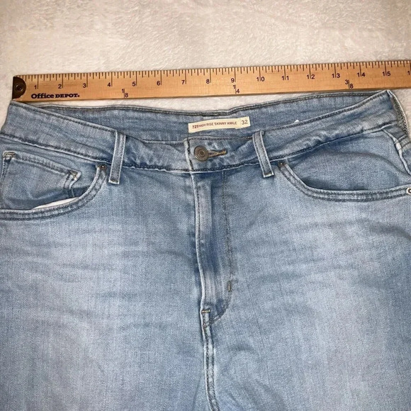 Levi's 721 High Rise Skinny Jeans Size 32 Distressed Light Wash Levis Ankle - Picture 8 of 11